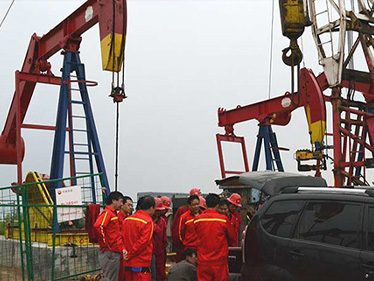 韓城中石油井下測(cè)井現(xiàn)場(chǎng)