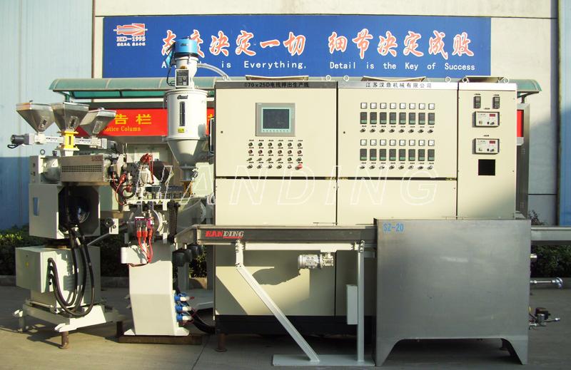 全自動串聯(lián)式絕緣擠出機